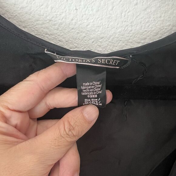 Victoria's Secret Mini Robe One Size Black Satin Short Front Ties Loungewear - Picture 3 of 8